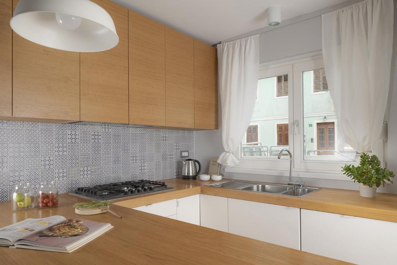 Elegant, Cosy And Quiet, Just 1 Min To Amphiteatre Apartman Póla Kültér fotó